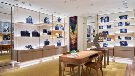 louis vuitton victoria bc|louis vuitton holt renfrew.